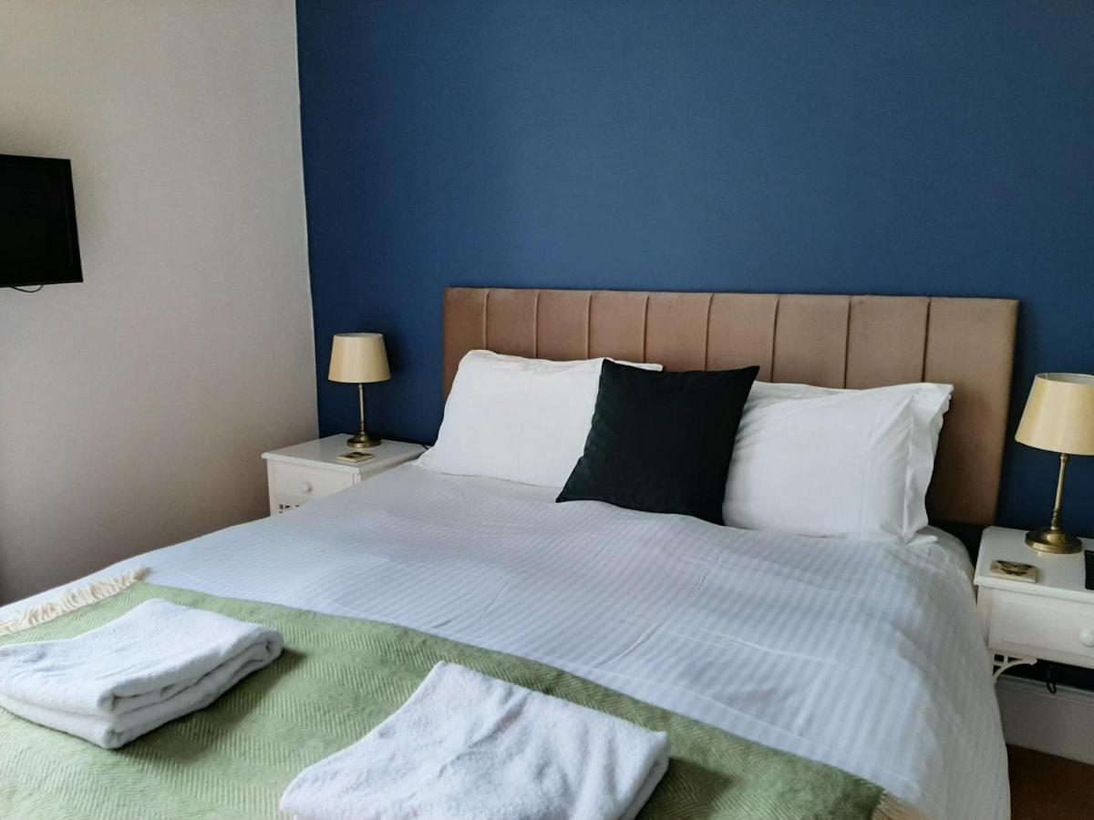 Bed & Breakfast Laston House 3*