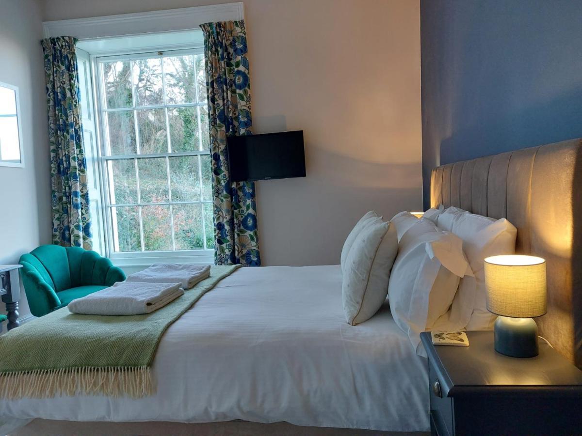 Laston House Bed & Breakfast