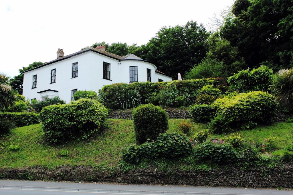 Laston House Bed & Breakfast 3*
