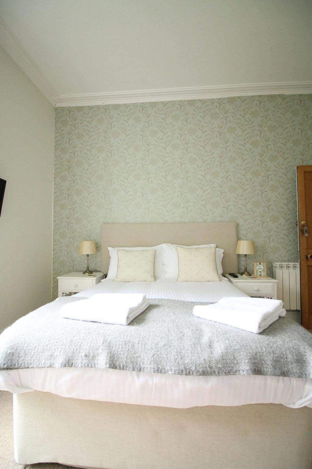Laston House Bed & Breakfast 3*