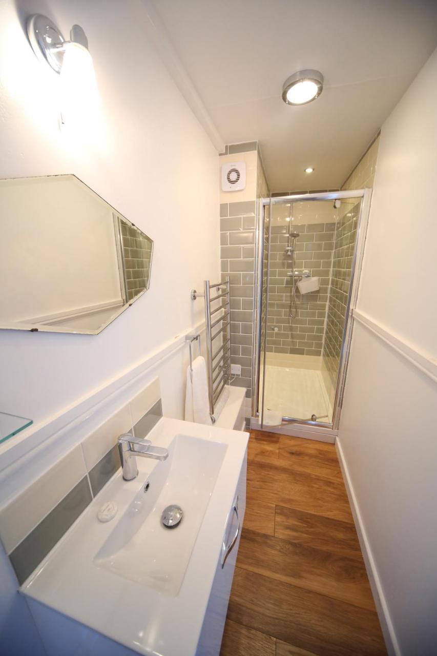 Laston House Bed & Breakfast 3*